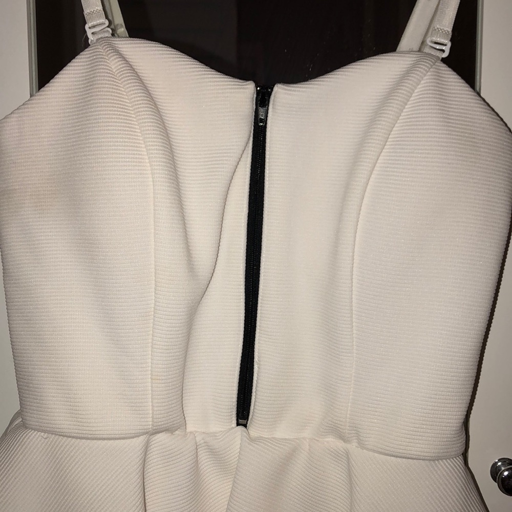 Dress - Picture 4 of 4